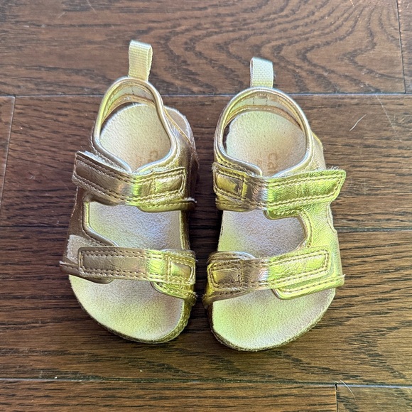 Carter's Gold Kids Sandals - Picture 1 of 4